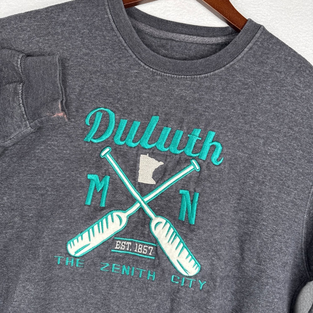 Pacific & Co Duluth MN Sweatshirt Mens Small Gray Zenith City Embroidered